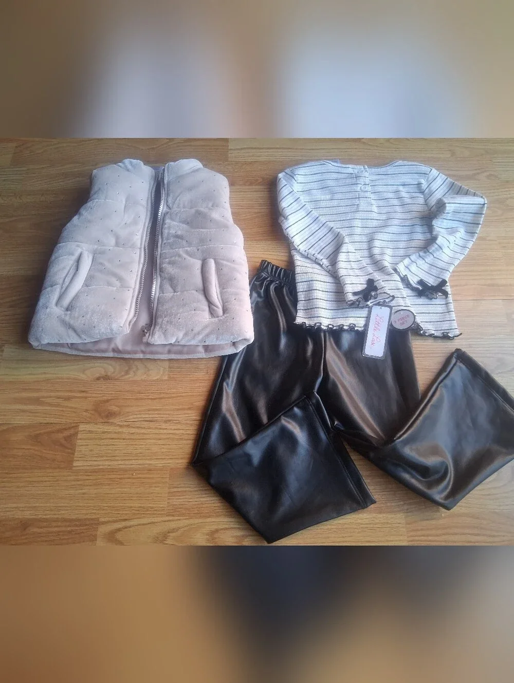 NWT  3 Piece  Faux Leather black Pants Top Puffy Vest With Sparkle Sz 4 5 6 - Picture 5 of 14